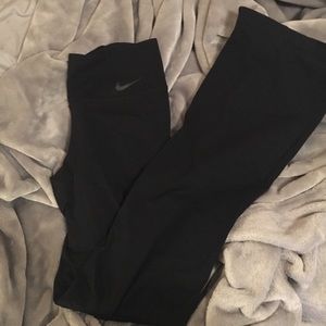 Black Nike Yoga Pants